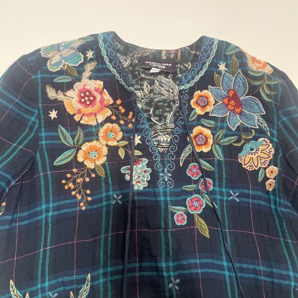 Johnny Was XS Embroidered Plaid Blouse Peasant Top V Neck Cotton Silk Boho - Picture 4 of 13